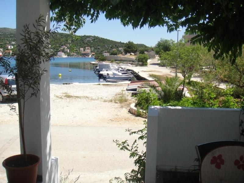 Apartments Ivan Orlic Vinišće Exteriér fotografie